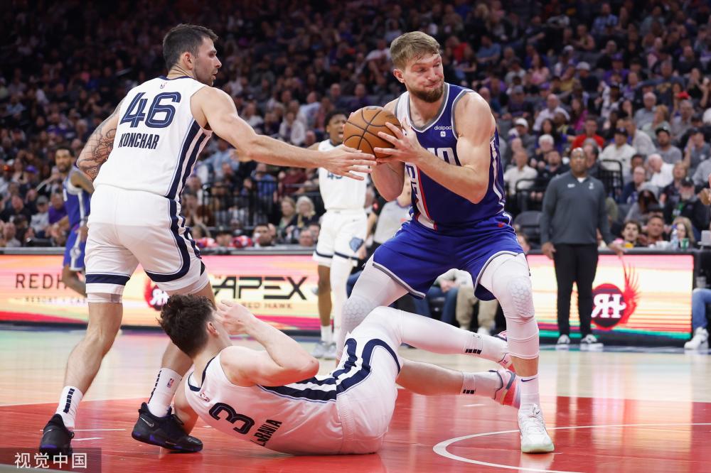 战术调整上 战术调整上