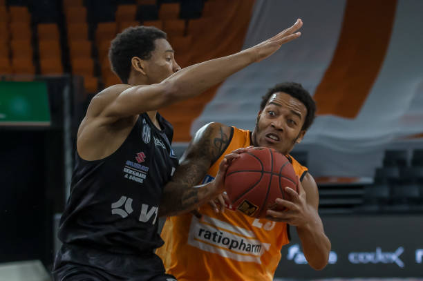 亚历克西斯 亚历克西斯