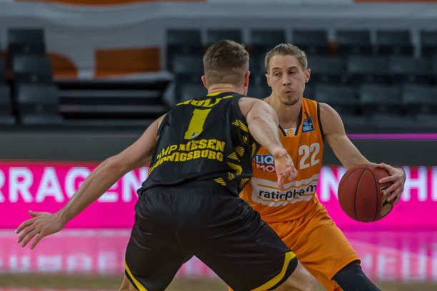 追求胜利更 追求胜利更